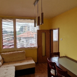 Наеми МНОГОСТАЕН апартамент…